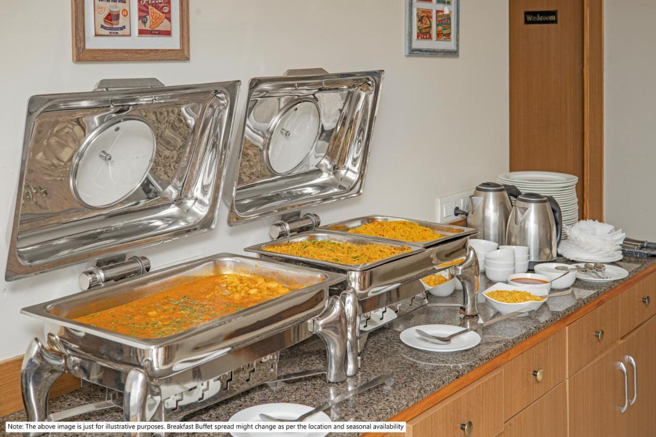 Treebo Bhagyashree Executive Hotel Mundhva Kültér fotó
