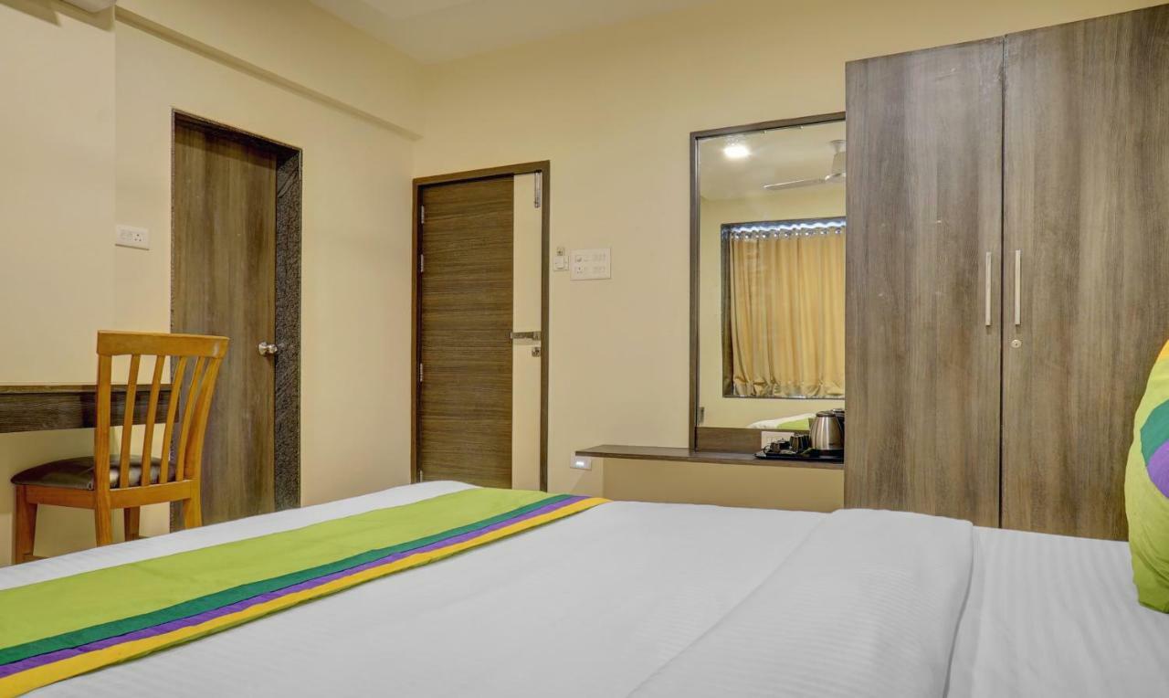 Treebo Bhagyashree Executive Hotel Mundhva Kültér fotó