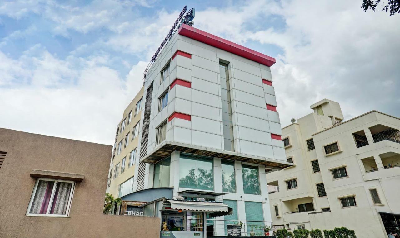 Treebo Bhagyashree Executive Hotel Mundhva Kültér fotó